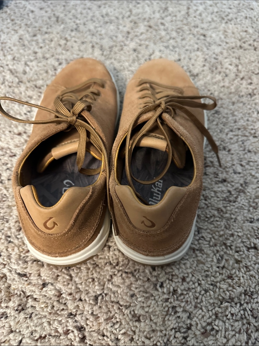 OluKai Men’s Light Brown Suede Lace-Up Sneakers Mens 8